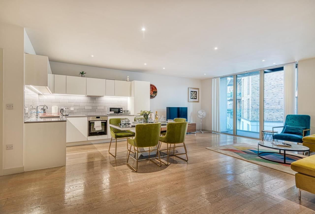 Austin David Apartments Royal Wharf London Eksteriør bilde